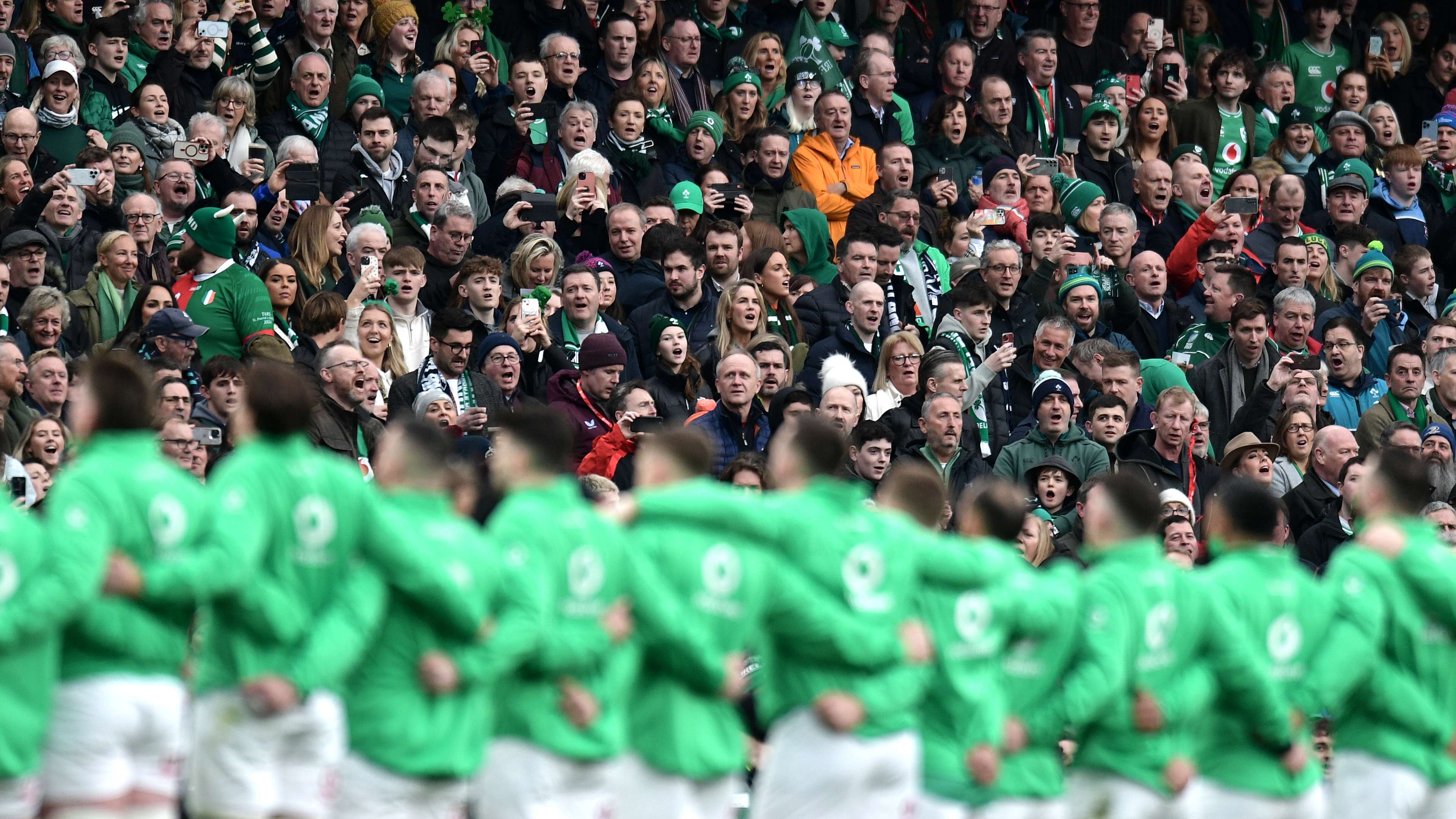 间的激烈角 间的激烈角